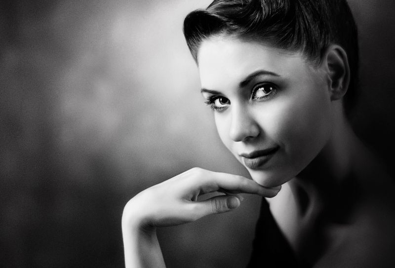 портрет;ч/б ****photo preview