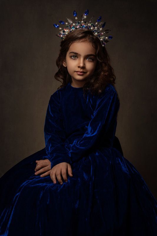 Peacock girlphoto preview