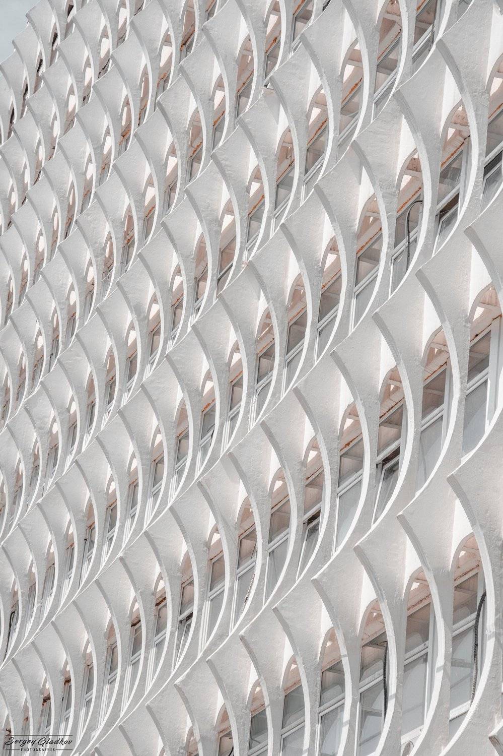 architecture, facade, white, abstract, city, urban, Russia, Rostov on Don, design, building, ripples, Сергей Гладков