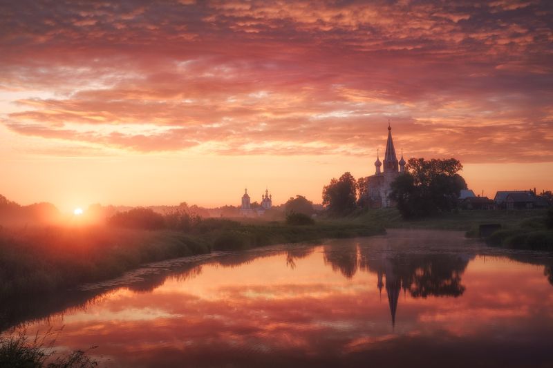 храмы россии, храм, церковь, русская архитектура, дунилово, село, ивановская область, рассвет, восход солнца, река теза, летнее утро, пейзажи россии, пастораль Рассветный багрянецphoto preview
