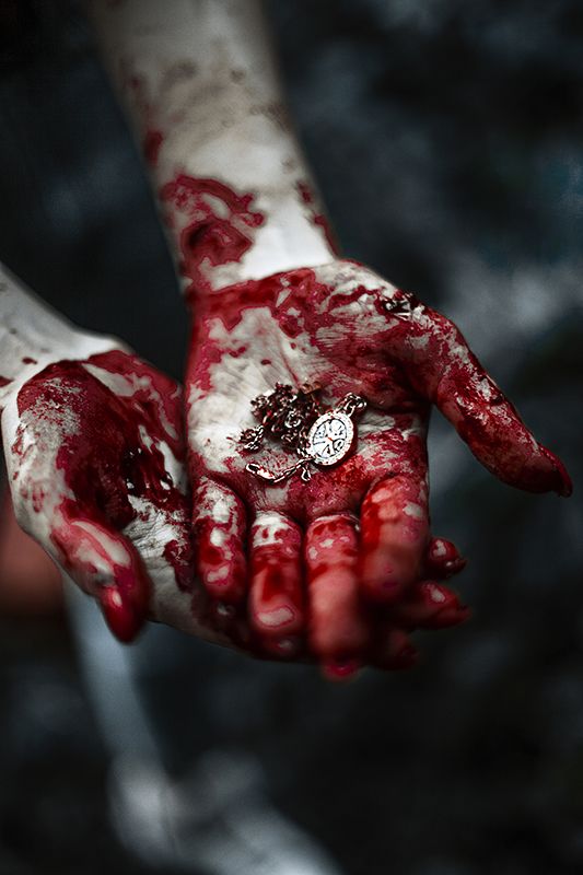 кровь, портрет в крови, love story, джунгли фото превью