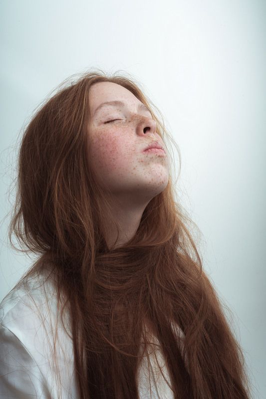 Красныйphoto preview