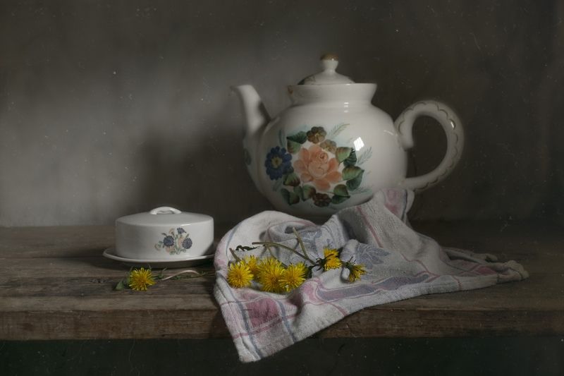 кувшин, масленка, одуванчик С одуванчикамиphoto preview