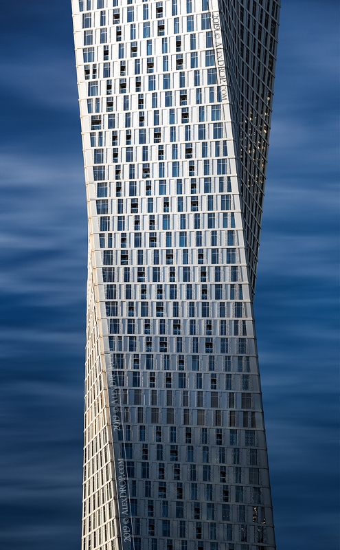 nikon, color, postcard, picturesque, landmark, dubai, uae, arab, emirates, travel, urban, architecture, iconic, geometry Грани и изгибы / Edges&Flowsphoto preview