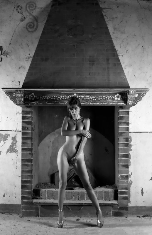 portrait, nude, female, castle, fineart, firephoto preview