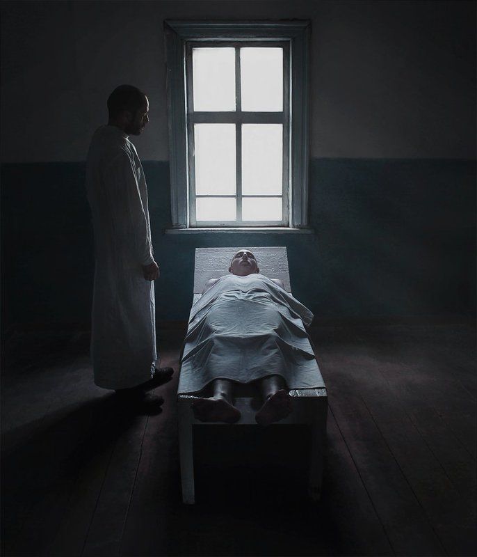 Молодым шьют зелёные гробыphoto preview