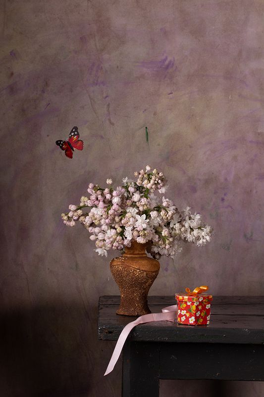 Натюрморт с сиреньюphoto preview