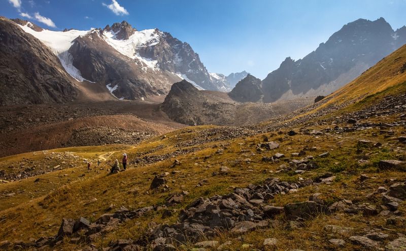 алматы, чимбулак, shymbulak, горы, ледник, урочище, перевал, люди, небо, лето, Люди и ледники Заилийского Алатау, высота 3200м.photo preview