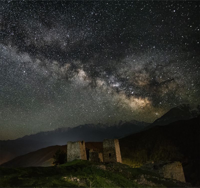 природа, пейзаж, горы, кавказ, природа россии, дикая природа, ночь, звезды, весна, ингушетия Ночьphoto preview