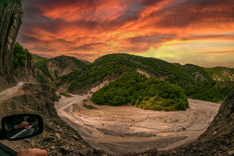 Закат с обрываphoto preview