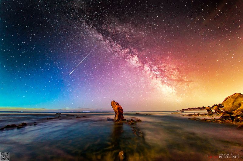 quanphoto, astrophotography, milkyway, night, beach, rocks, long_exposure, vietnam The Starry Nightphoto preview