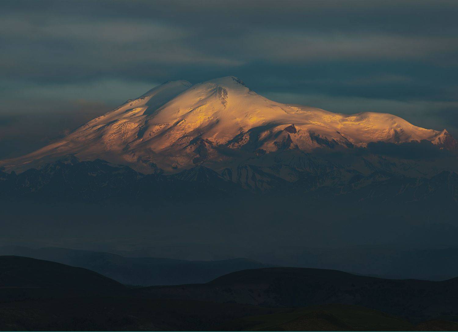 эльбрус, закат, горы, карачаево-черкесия,свет, облака, Арсен Алабердов