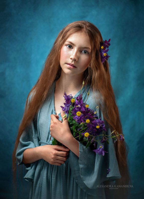 портрет, дети, цветы Девочка с цветамиphoto preview