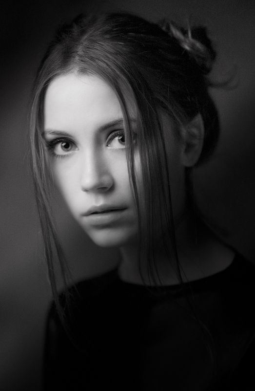 портрет;ч/б ****photo preview