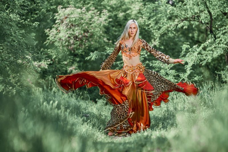 portrait girl nature waterfall river The story of one Princessphoto preview