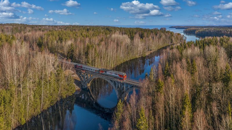 #skrylov #skrylov_official #пейзаж #жд #rails #train #тэп70бс #мост #янисъярви #карелия #янисйоки #озеро #река #весна #djimavic2pro #mavic2pro #krylov_fly Мост в Янисъярвиphoto preview