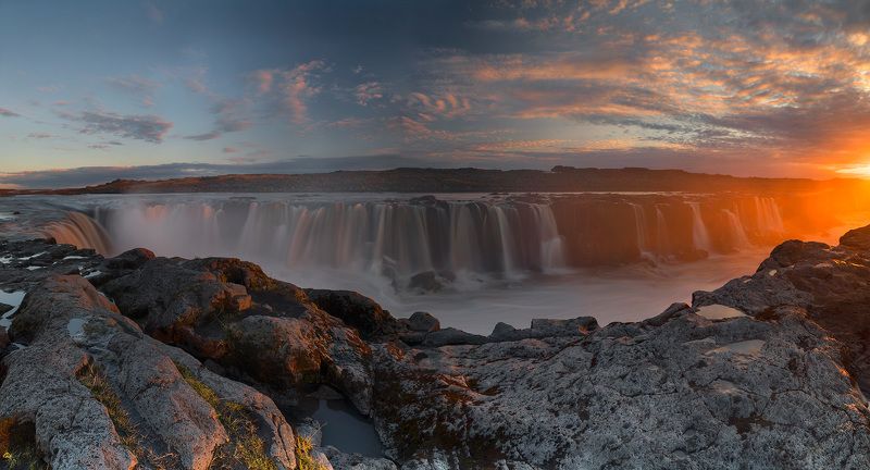 Сельфосс. Панорама на закате.photo preview