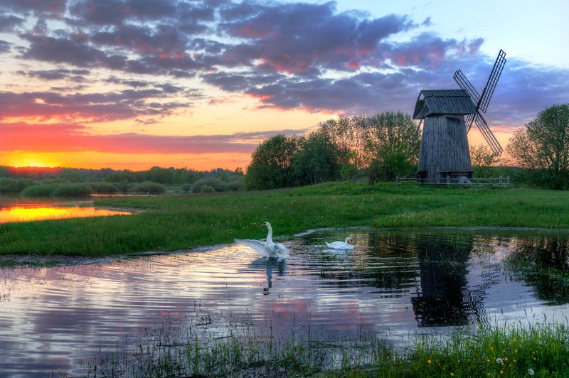 Закат в Михайловскомphoto preview