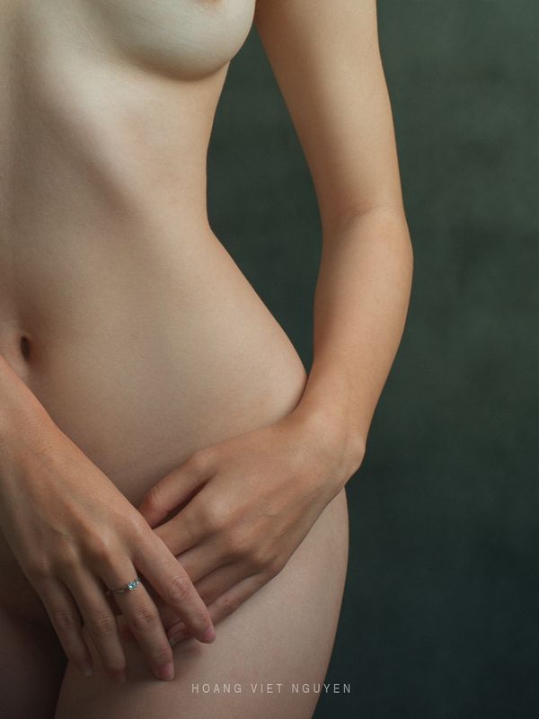 portrait, woman, female, vietnamese, asian, girl, studio,fine nude, nude, young, curves * * *photo preview