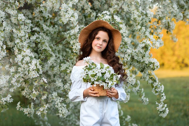 Когда яблони цветут...photo preview