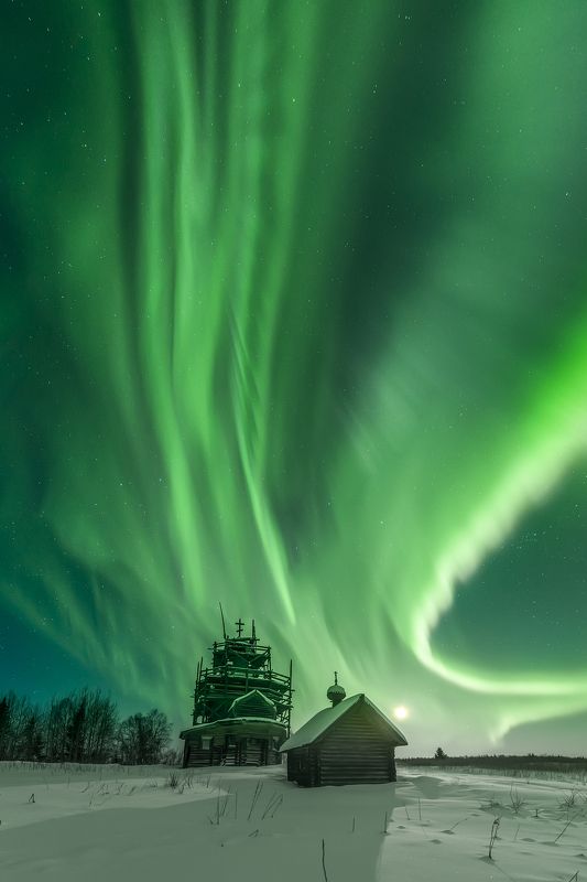 северное сияние, aurora borealis, архангельская область, деревянное зодчество, ночное фото Под крылом Жар-птицыphoto preview