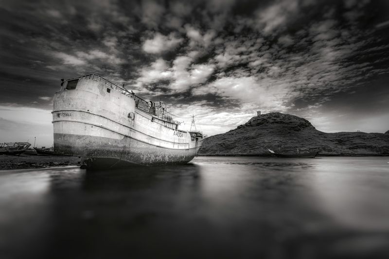 Back a white is poeticphoto preview