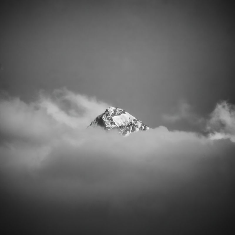 Пик, горы, облака Пик Нурсултанphoto preview