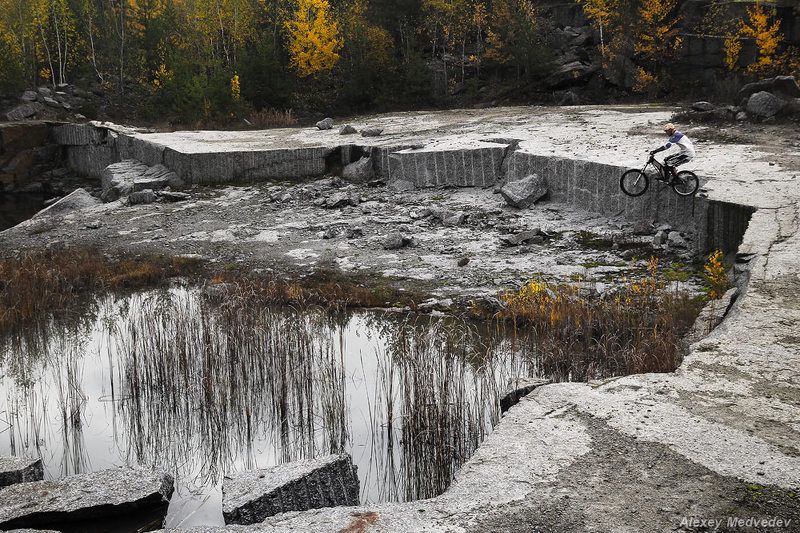 вело велосипед камни карьер скалы фрирайд дроп Карьерный фрирайдphoto preview