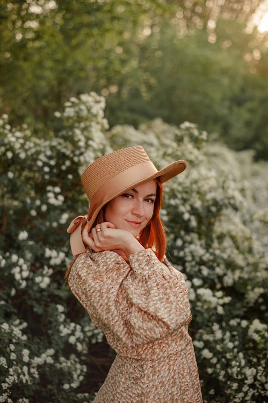 женский портрет женский портретphoto preview