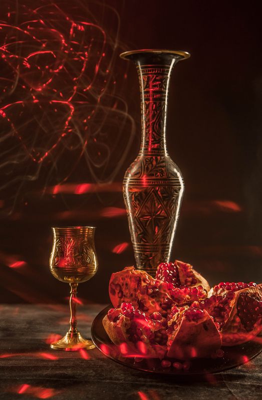 вино, гранат, искры, кубок Натюрморт с гранатомphoto preview