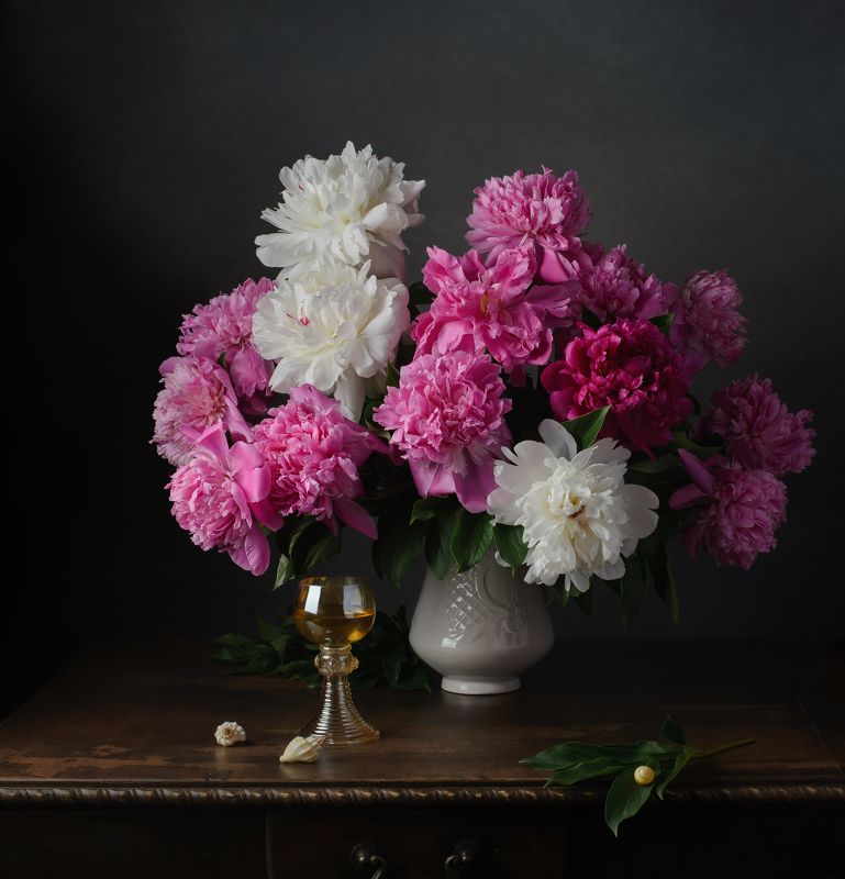 Букет пионовphoto preview