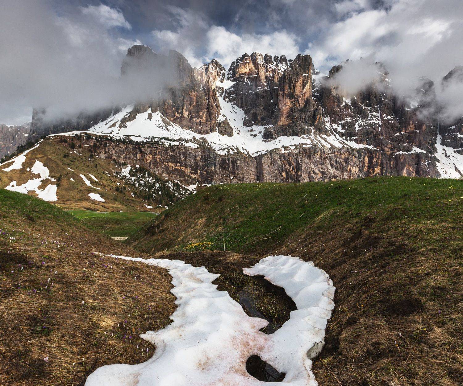 Альпийское начало лета.. Автор: Геннадий Финенко италия, доломиты, горы, облака, закат, лето, природа, landscape, italy, dolomites, Геннадий Финенко