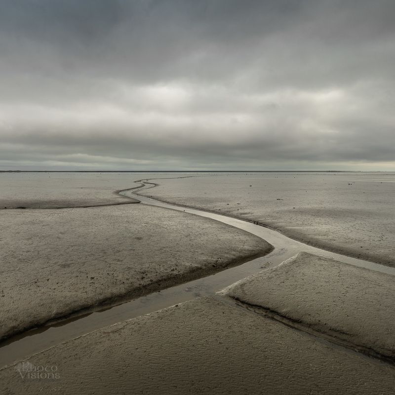 minimalistic,landscape,iceland,shore,sea,pattern,leading line, The Pathphoto preview