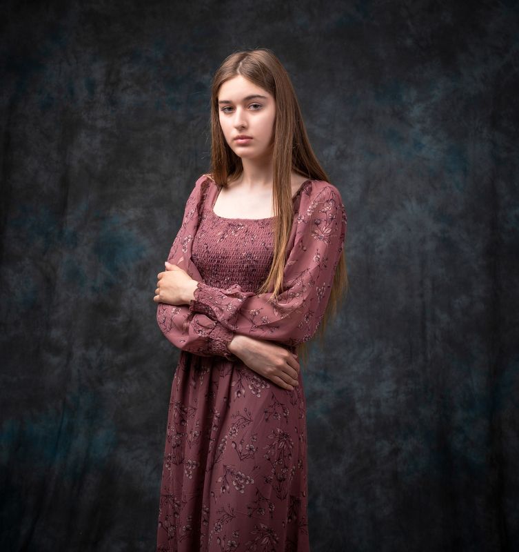 студийный портрет, красивая девушка, женский портрет Амираphoto preview