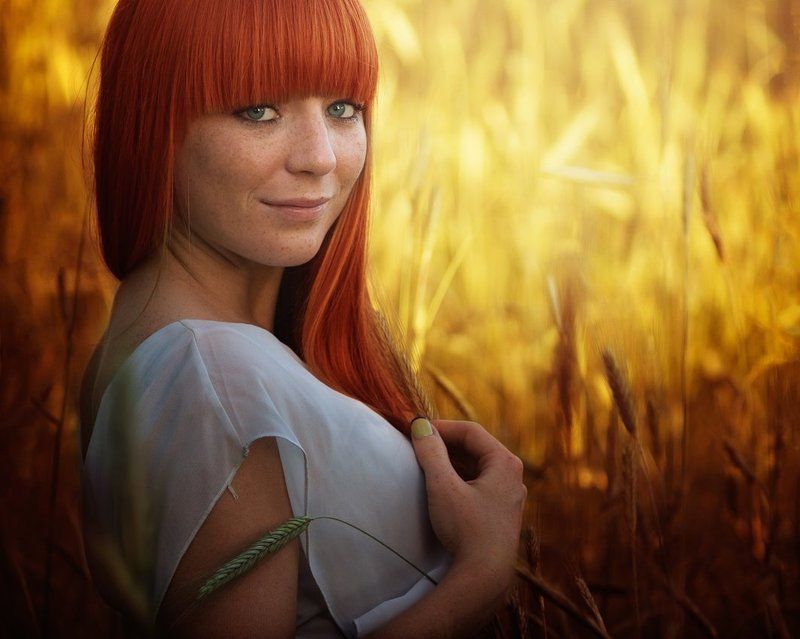 Color, Golden Sun, Light, Photography, Portret, Red, Woman Golden Sunphoto preview