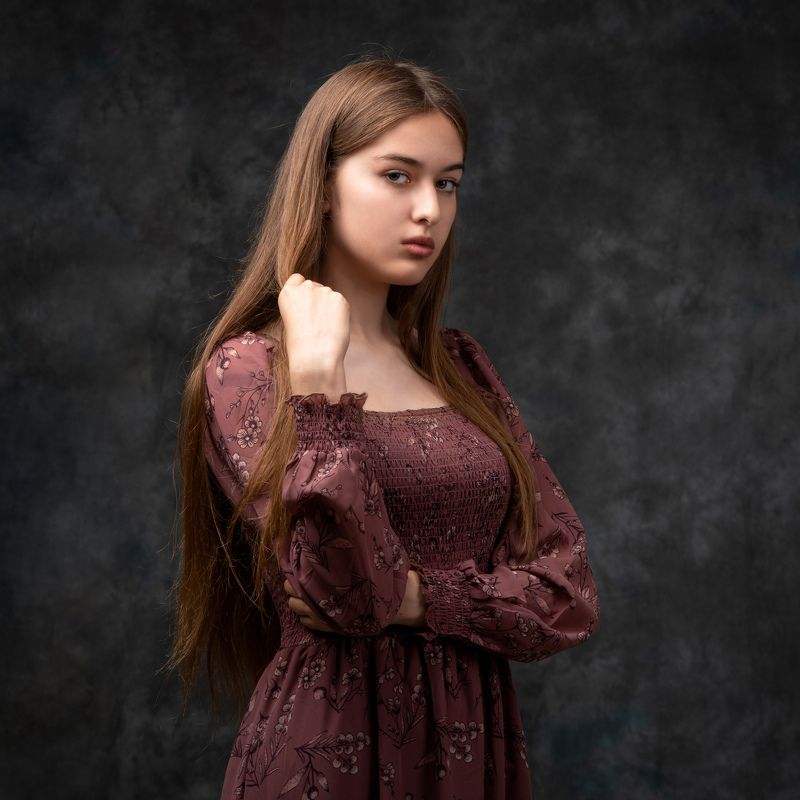 студийный портрет, красивая девушка, женский портрет, концептуальное Амираphoto preview