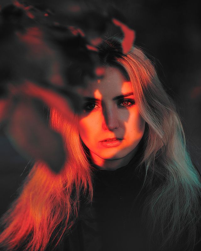 85mm D E V I Lphoto preview