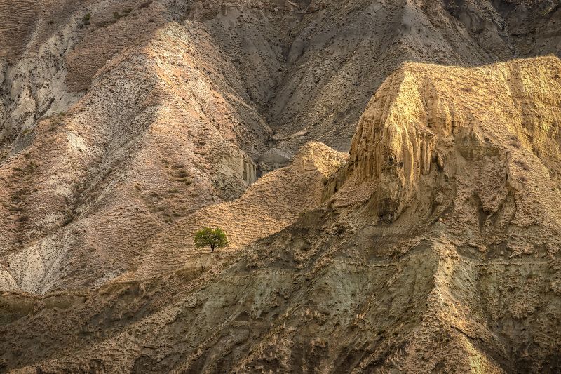 В горах Дагестанаphoto preview