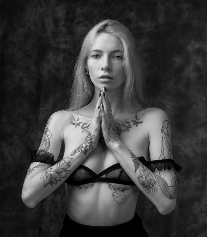 студийный портрет, красивая девушка, женский портрет, концептуальное, будуар Александраphoto preview