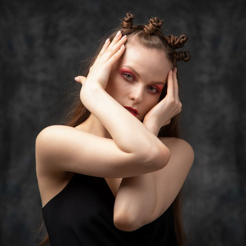 студийный портрет, красивая девушка, женский портрет, концептуальное Алиса фото превью