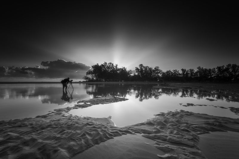 Light Hunterphoto preview