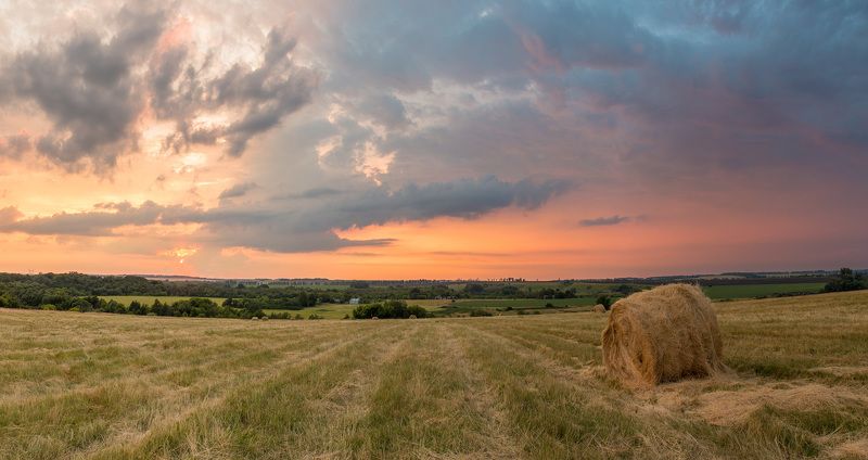 пейзаж, закат, лето, июнь, степь, сено Сенокосная пора фото превью