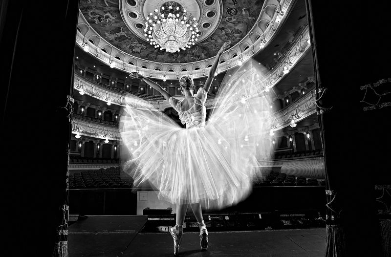 Театр/Theatrephoto preview