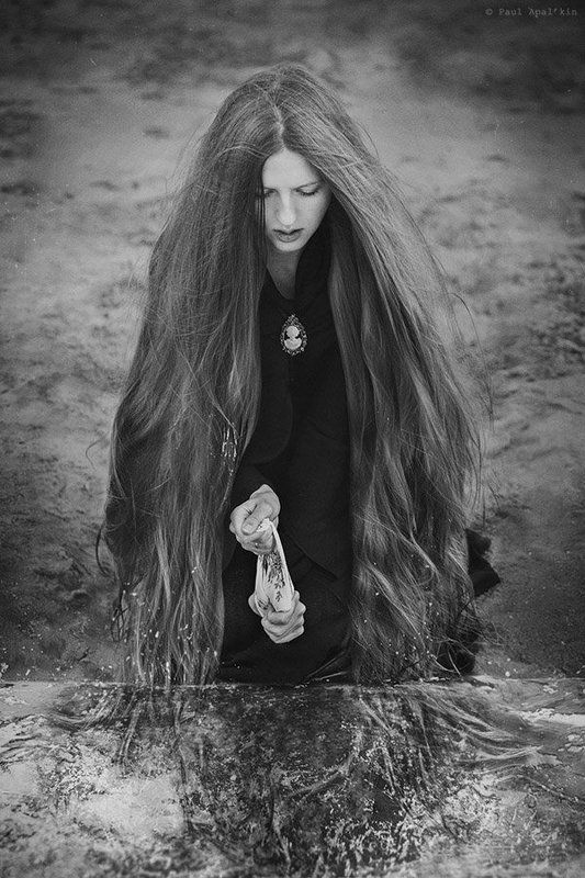 Плач по ушедшему в океанphoto preview