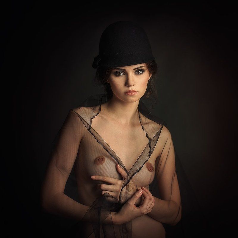 Alexandra Firaphoto preview