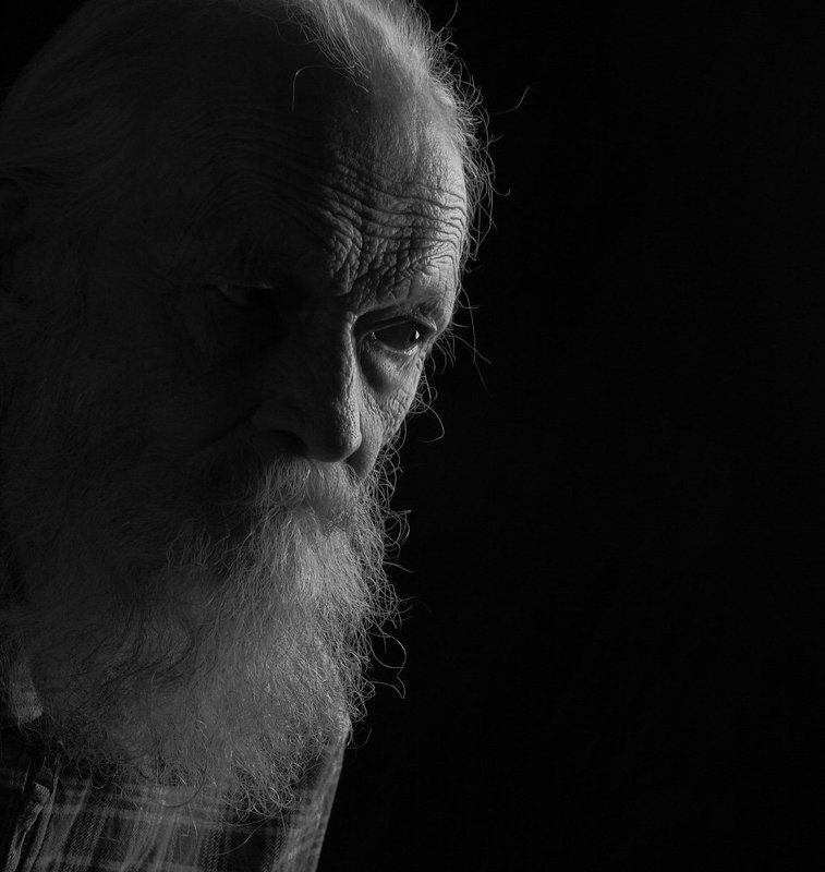 эдуард басов, черно белая фотография, портрет, студийная съемка, мытищи Портрет художника Востокова В.А.photo preview