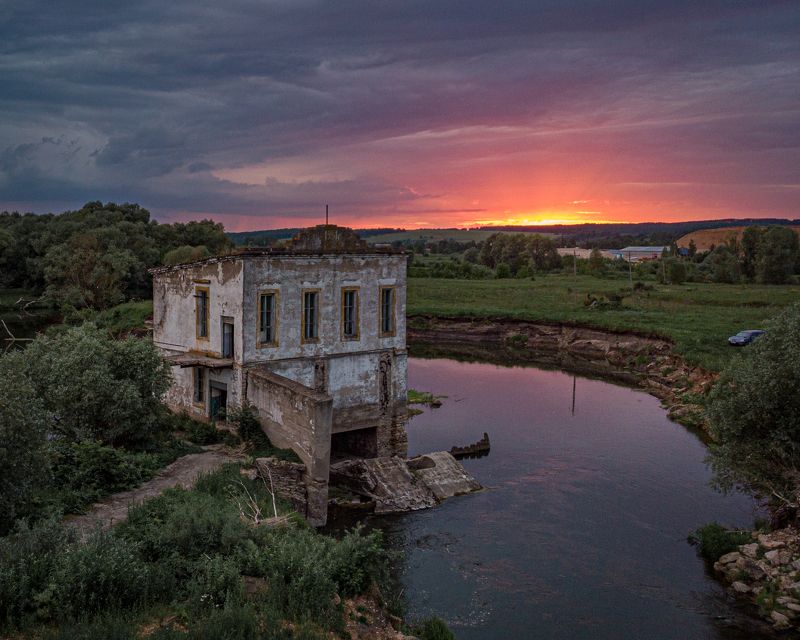 Заброшенная ГЭСphoto preview