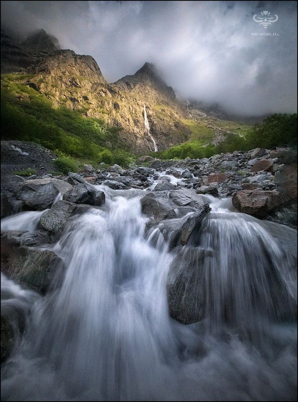 Россия, Осетия, Мидаграбинские водопады, фототур Мидаграбинские водопады - одно из самых красивых и атмосферных мест Северной Осетии.photo preview