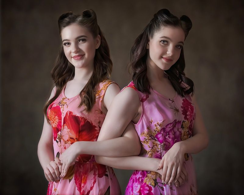 Сестрыphoto preview