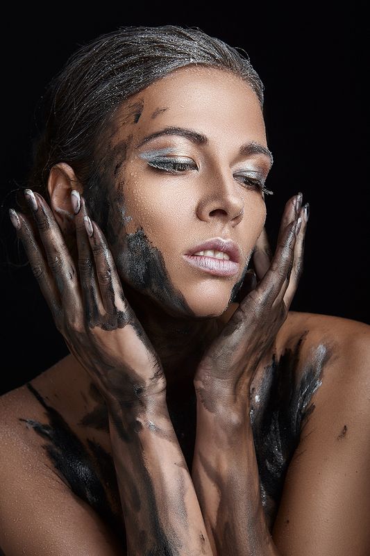 девушка портрет нефть гламурчёрный НЕФТИКАphoto preview